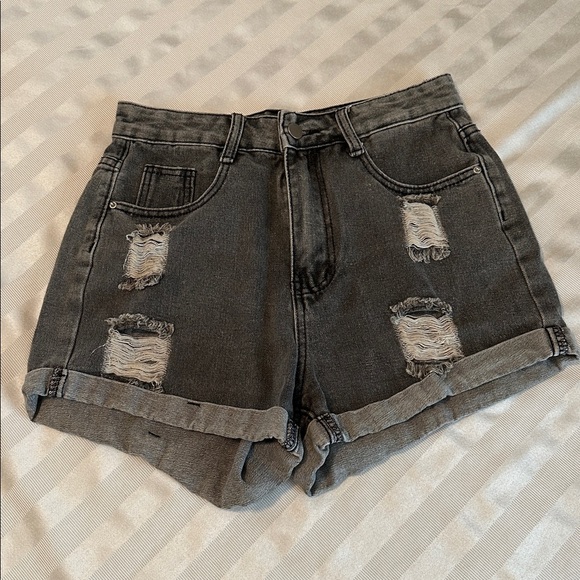 SHEIN Wonen’s Denim Shorts-Bundle of 2 - Picture 2 of 5